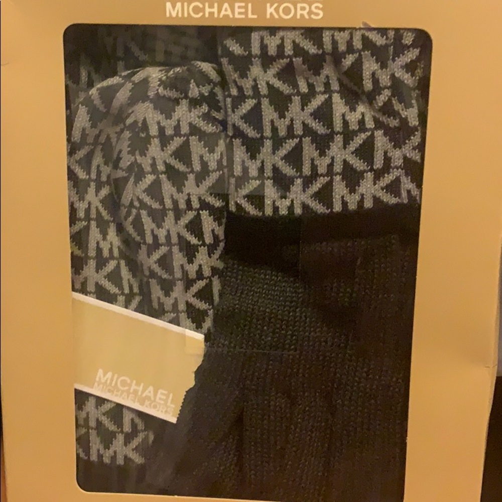 Micheal Kors scarf, hat and glove set